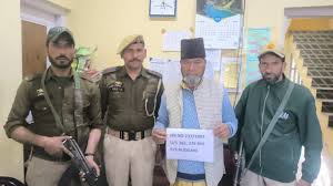 Absconder held in Budgam