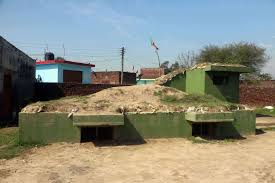 Smart Bunkers Still Elude LoC Villages a Year After Shelling