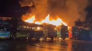 Fire breaks out at bus stand in Kupwara, seven buses damaged Fire breaks out at bus stand in Kupwara, seven buses damaged