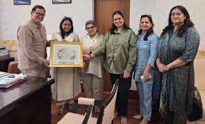 Minister Javid Dar meets delegation of FICCI Ladies Organisation Minister Javid Dar meets delegation of FICCI Ladies Organisation
