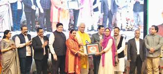 Without women farmers, every plate would be empty: Lt Guv