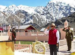Ladakh LG visits Kargil War Memorial, pays homage to bravehearts Ladakh LG visits Kargil War Memorial, pays homage to bravehearts