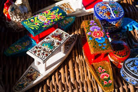 Kashmir’s Timeless Crafts on the Brink Kashmir’s Timeless Crafts on the Brink