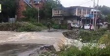Waterlogging continues to plague Jammu–Aishmuqam road