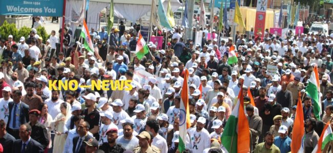 Thousands join LG-led anti-drug padyatra in Srinagar