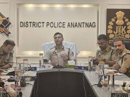 Anantnag SSP reviews security arrangements for Amarnath Yatra