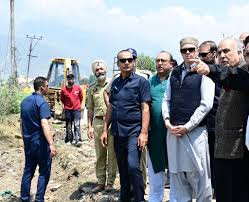 CM inspects last year’s flood breach site at Shalina