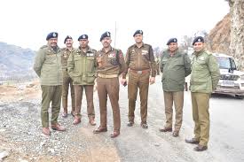 DIG visits forward areas along LoC in Poonch
