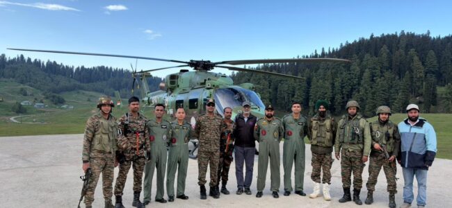 Army, civil administration rescue 20 stranded tourists in Gulmarg