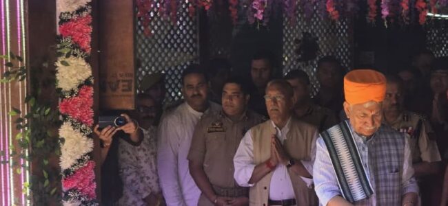 LG Manoj Sinha pays obeisance at Kheer Bhawani temple