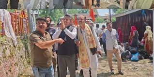 DC Anantnag attends ongoing Holy Adhikmas Kumbh at Mattan DC Anantnag attends ongoing Holy Adhikmas Kumbh at Mattan