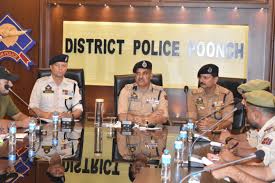 DIG visits areas along LoC in Poonch, reviews security situation DIG visits areas along LoC in Poonch, reviews security situation