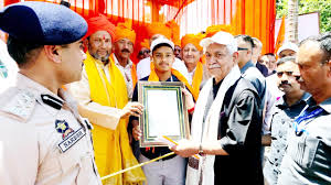 No safe heaven for cross-border smugglers, peddlers or terror financiers in JK: Lt Guv