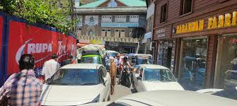 Daily traffic chaos on Sherbagh MCH road leaves commuters stranded