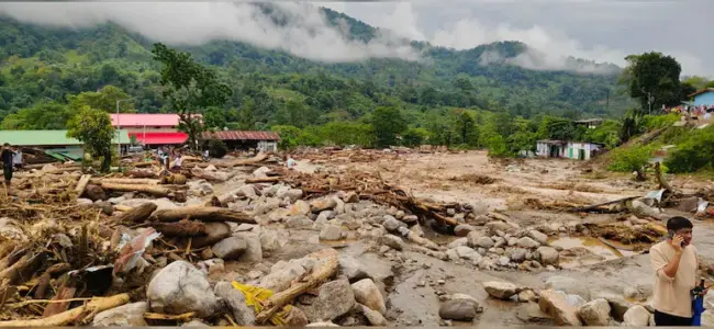 Flash floods hit Guridraman village in south Kashmir’s Anantnag 