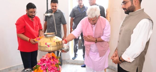 Lieutenant Governor visits ancient Vichar Nag Shrine in Srinagar