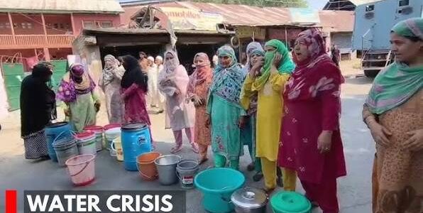 Residents allege 15-year drinking water crisis in Pulwama’s Sanzwatpora