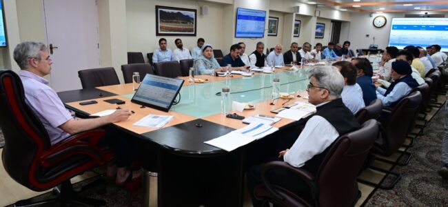 CM reviews power sector reforms, calls for accelerated modernization