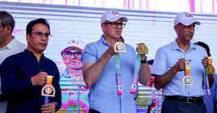 CM unveils official merchandise for Kashmir Marathon 2026