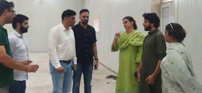 Secretary J&K Sports Council Reviews Sports Infrastructure, Development Works at Gindun Rajbagh Secretary J&K Sports Council Reviews Sports Infrastructure, Development Works at Gindun Rajbagh