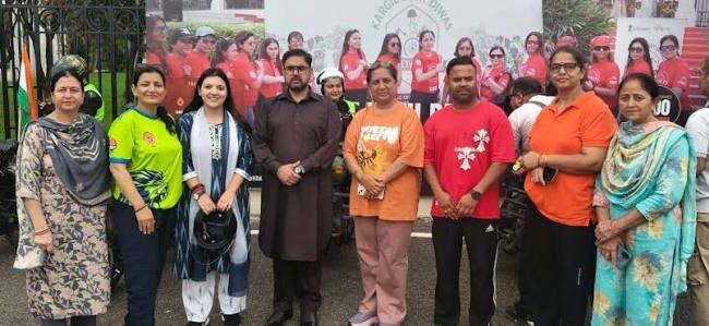 Satish Sharma flags off ‘Ride with Pride 3.0’ All-Women Motorbike expedition